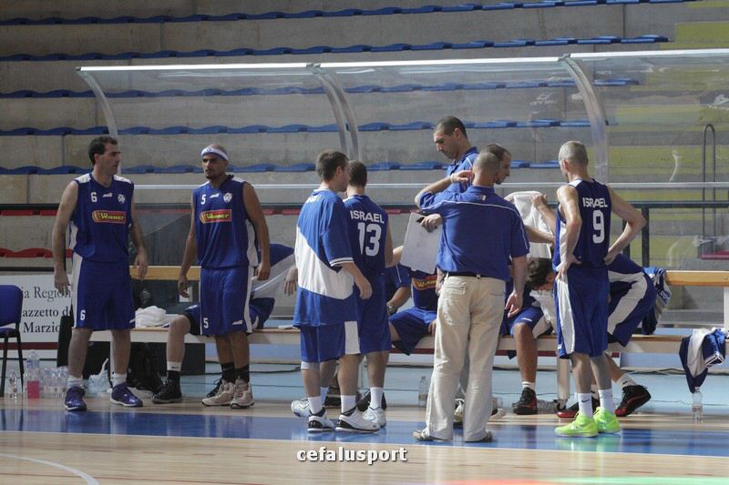 110918 basket 067_tn.jpg